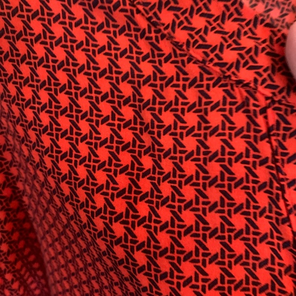 Anne Carson 100 percent rayon blouse. Worn 2x I think but never cut open pocjet - Picture 6 of 6